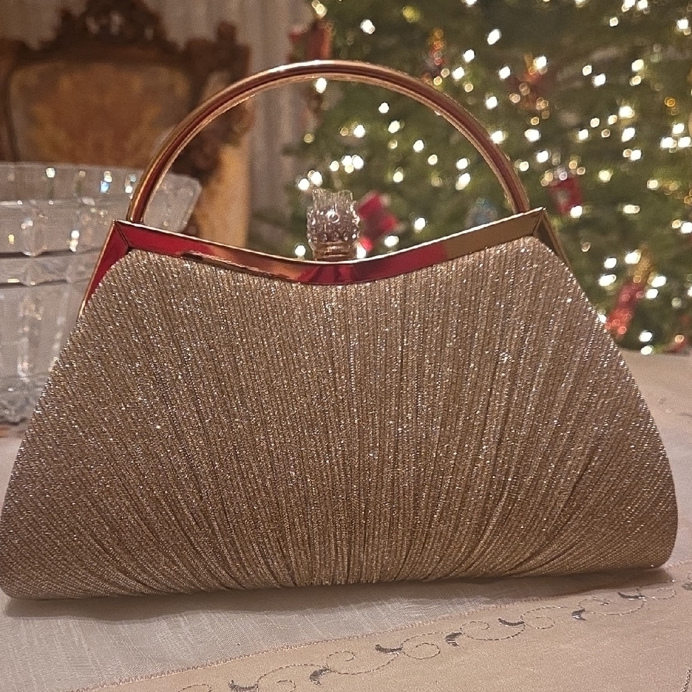 Elegant Gold Evening Clutch